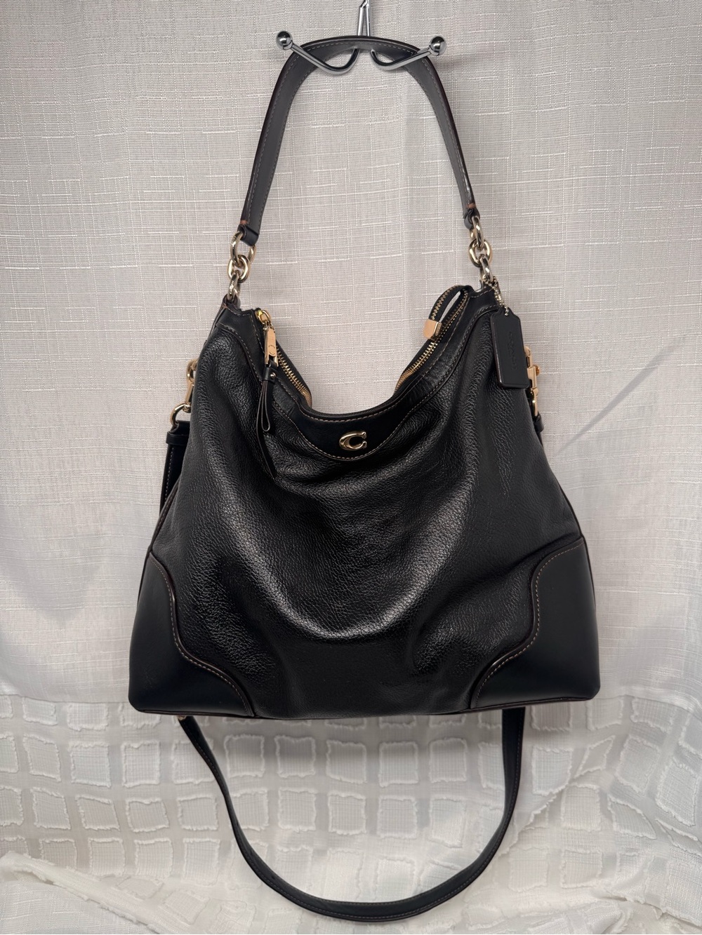 Coach Ivie Hobo bag- all leather ! -EUC!